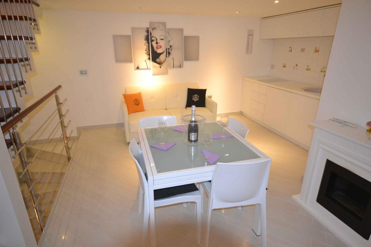 Bed and Breakfast Golden Bay à Trani Extérieur photo