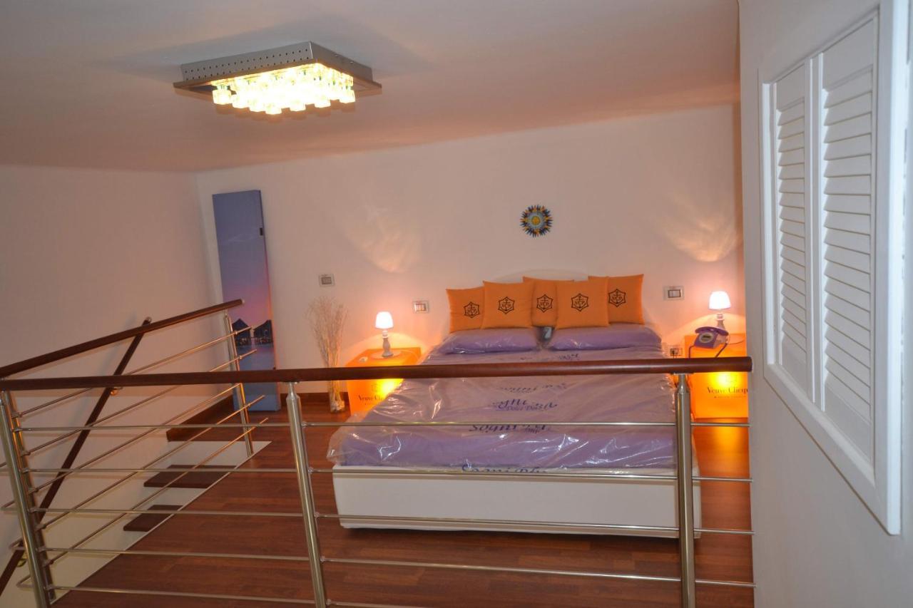 Bed and Breakfast Golden Bay à Trani Extérieur photo