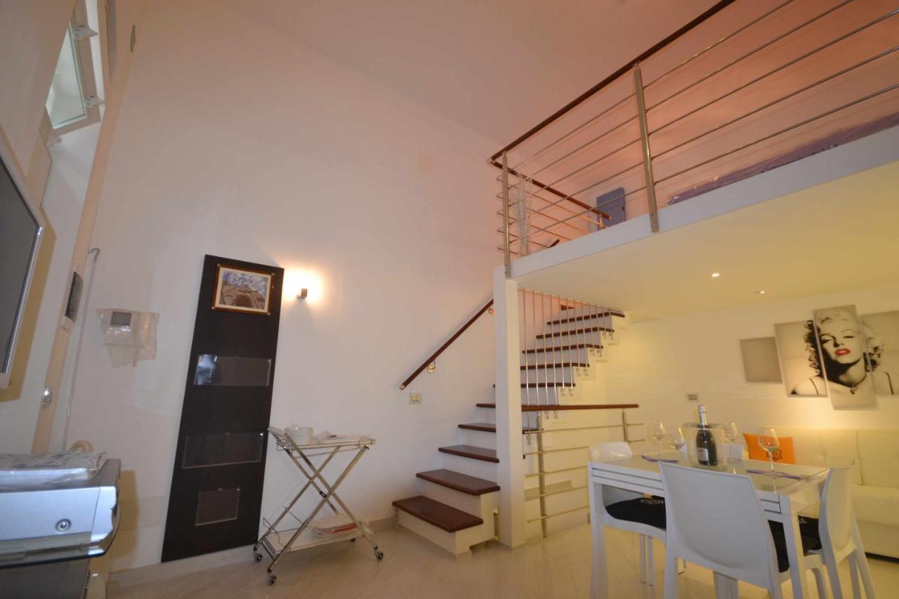 Bed and Breakfast Golden Bay à Trani Extérieur photo