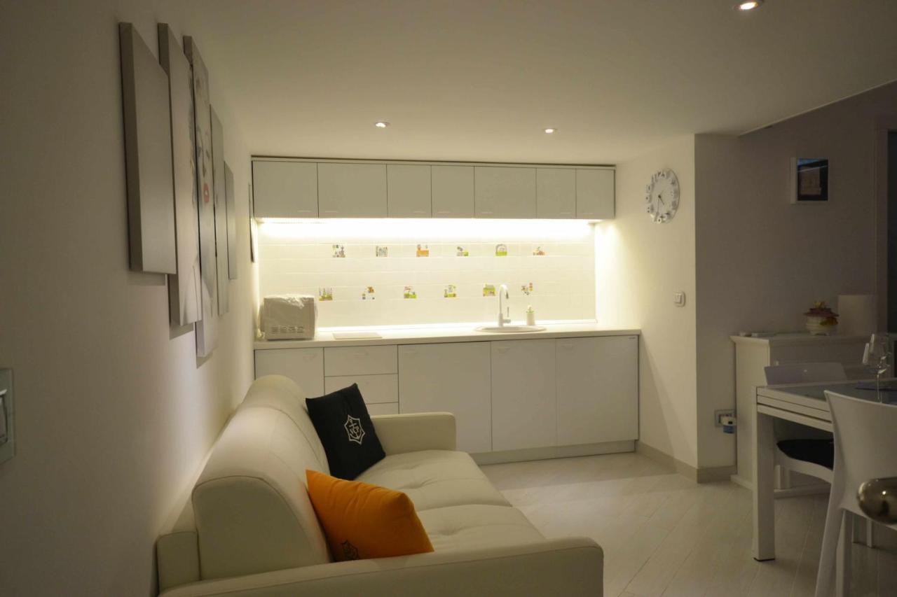 Bed and Breakfast Golden Bay à Trani Extérieur photo