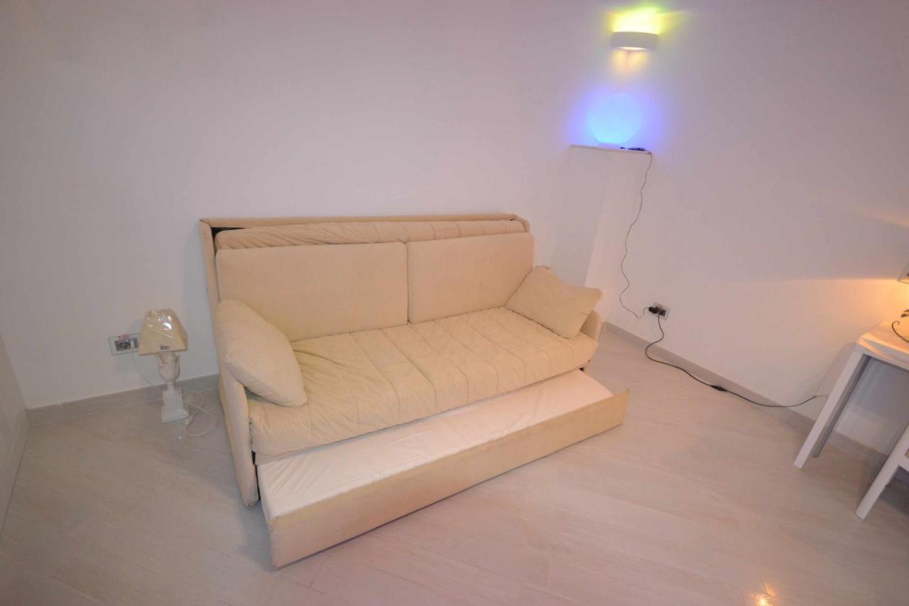 Bed and Breakfast Golden Bay à Trani Extérieur photo
